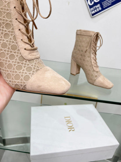 NAUGHTILY-D HEELED ANKLE BOOT IN BISQUE BEIGE CANNAGE MOTIF MESH AND SUEDE 8 CM
