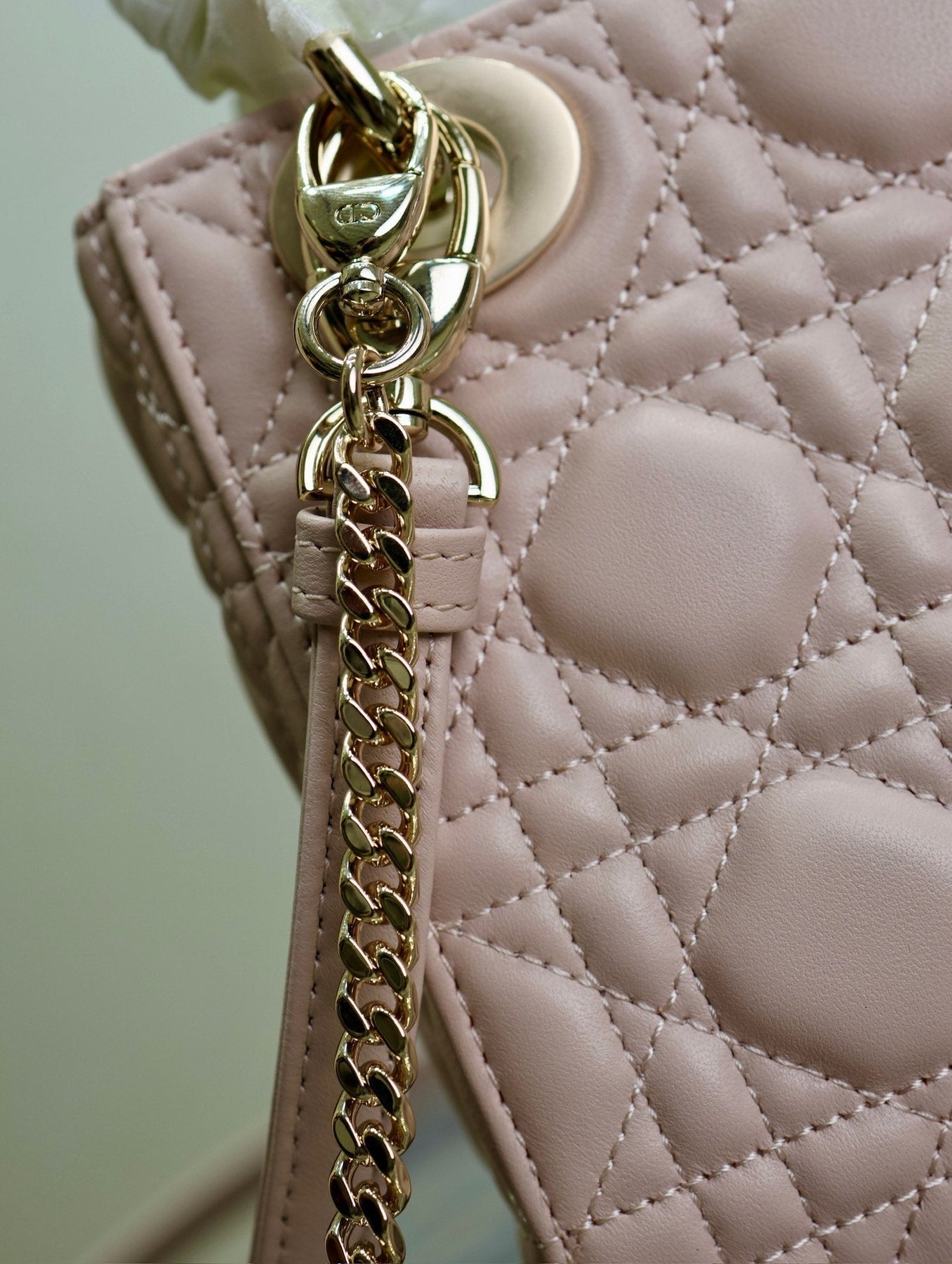 MINI LADY BAG 17 IN BABY PINK QUILTED MACROCANNAGE CALFSKIN SWAMP YELLOW STRAP
