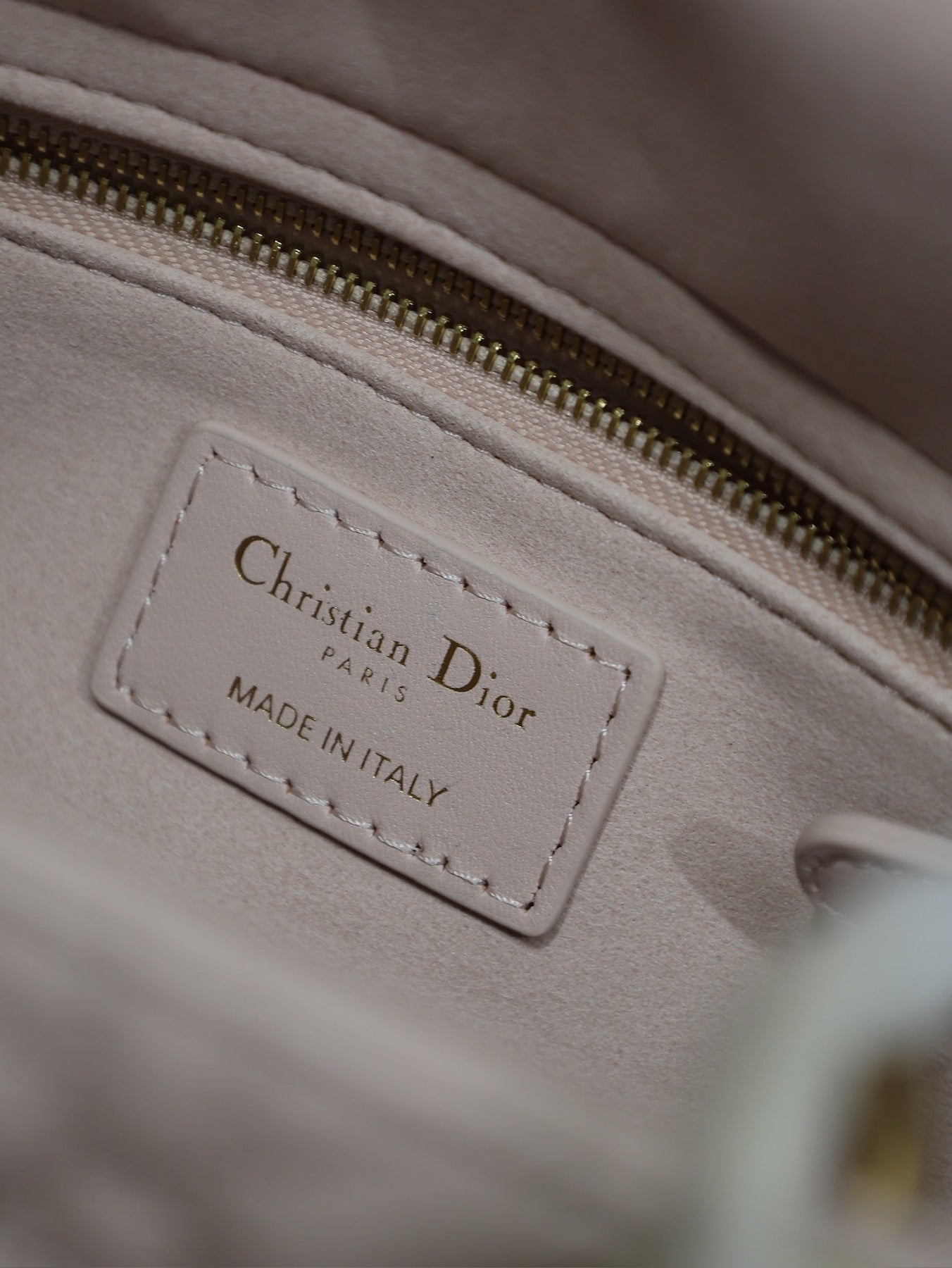 LADY BAG 24 IN BABY PINK QUILTED MACROCANNAGE CALFSKIN SWAMP YELLOW STRAP