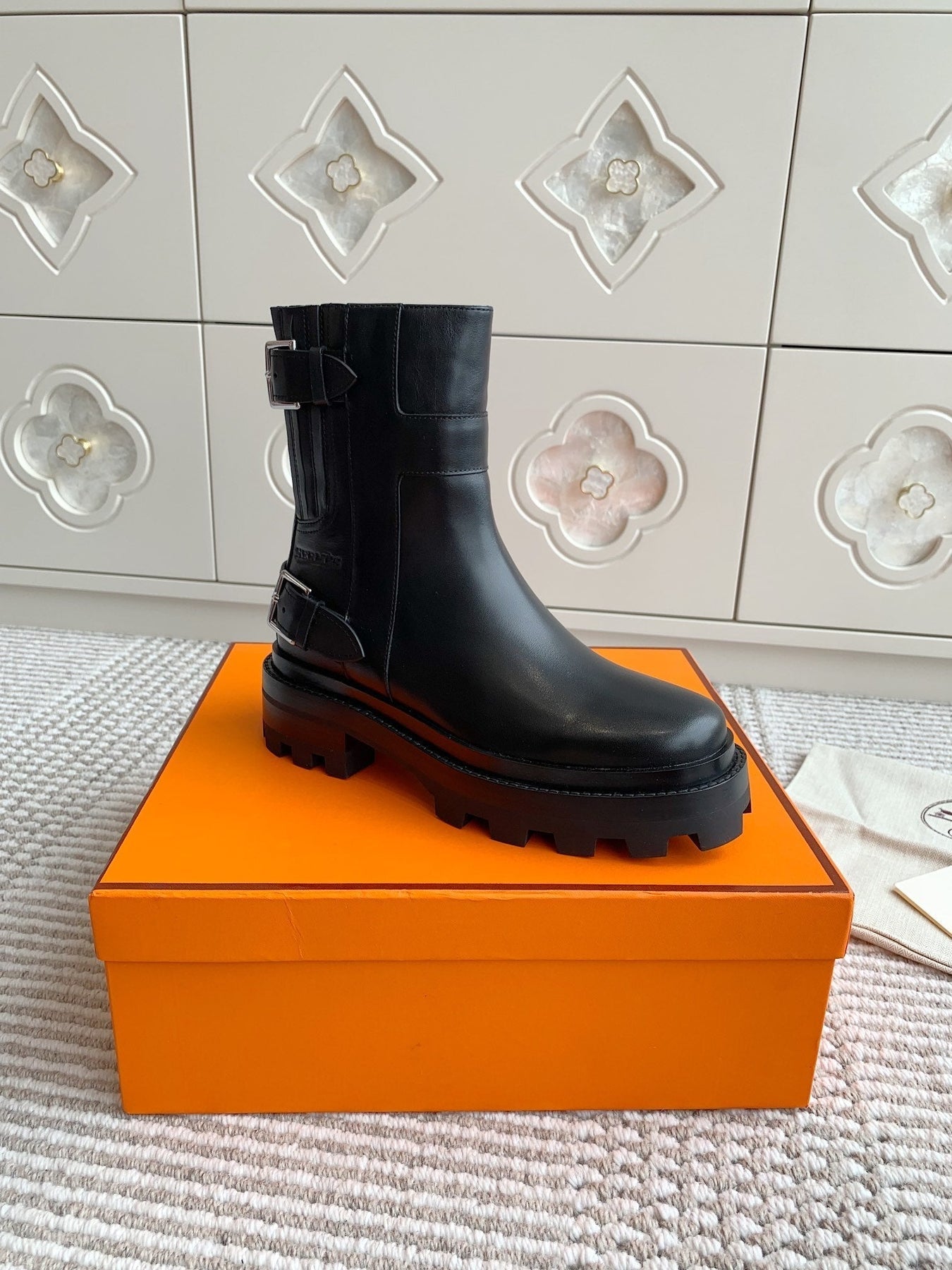 JAIME ANKLE BOOT IN BLACK CALFSKIN