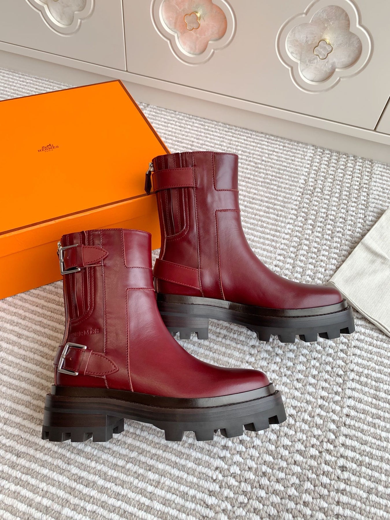 JAIME ANKLE BOOT IN BURGUNDY RED CALFSKIN