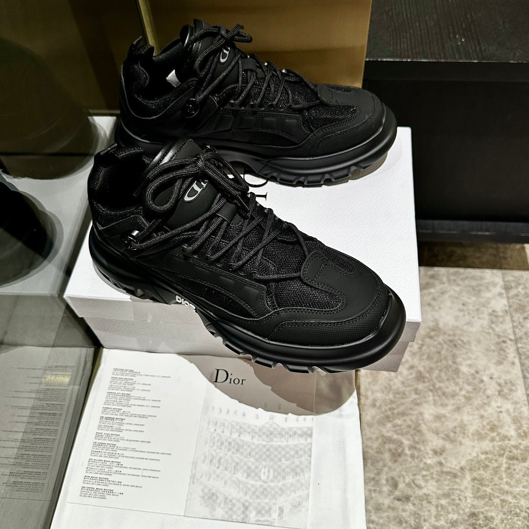 C'EST SNEAKER IN BLACK CALFSKIN AND BREATHABLE MESH