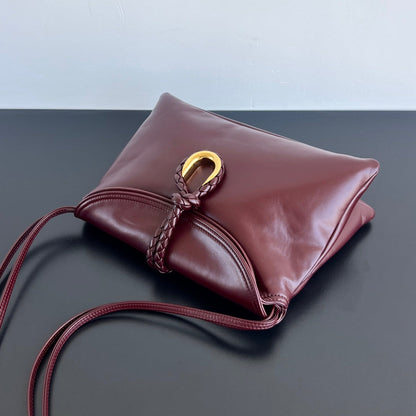 MEDIUM LIBERTA 30 IN WINE RED SMOOTH CALFSKIN GOLD HARDWARE