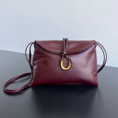 MEDIUM LIBERTA 30 IN WINE RED SMOOTH CALFSKIN GOLD HARDWARE