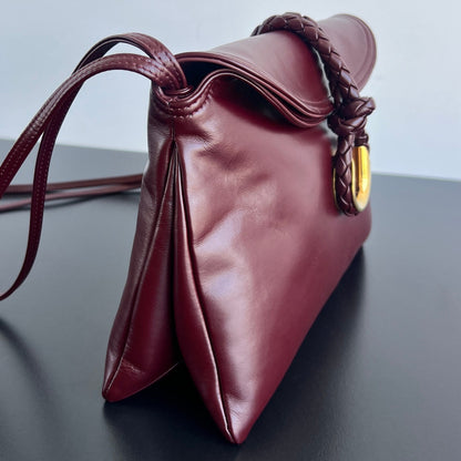 MEDIUM LIBERTA 30 IN WINE RED SMOOTH CALFSKIN GOLD HARDWARE