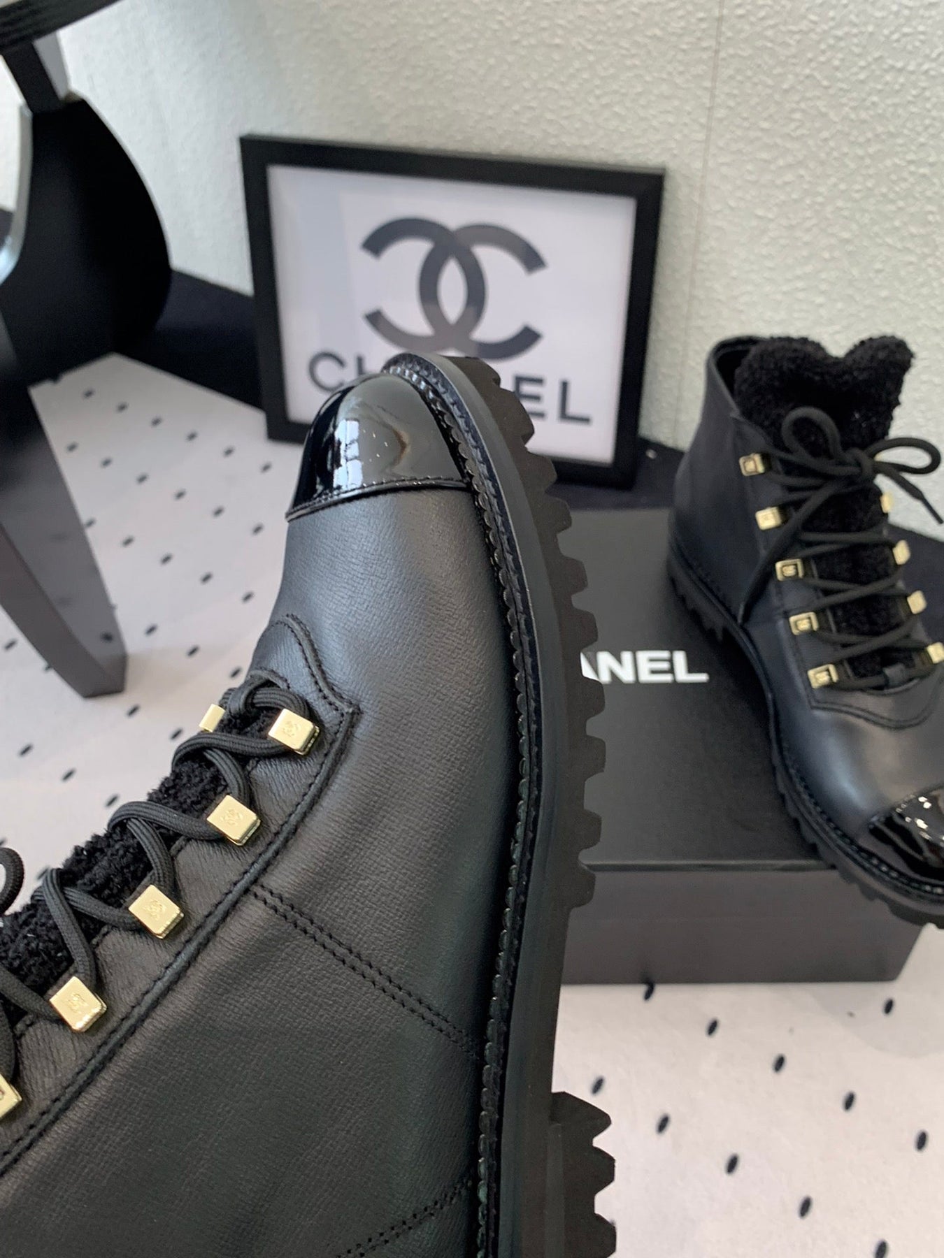 ANKLE BOOTS IN BLACK CALFSKIN 971629