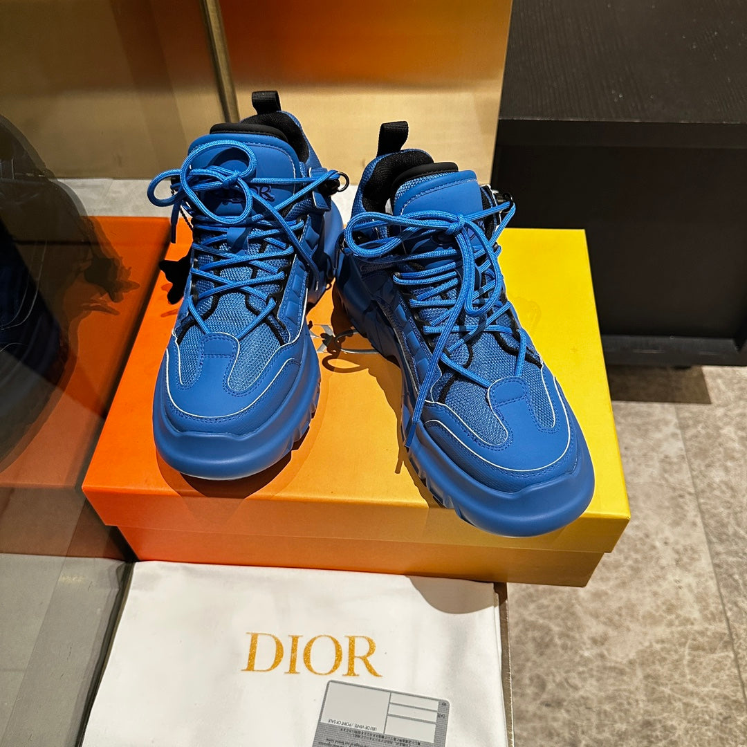 C'EST SNEAKER IN COBALT BLUE CALFSKIN AND BREATHABLE MESH