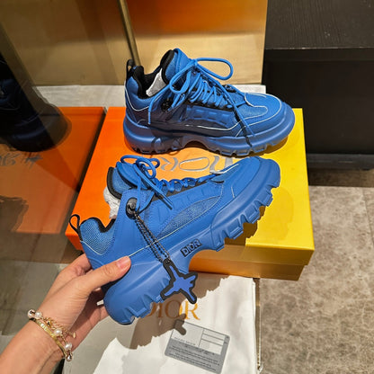 C'EST SNEAKER IN COBALT BLUE CALFSKIN AND BREATHABLE MESH