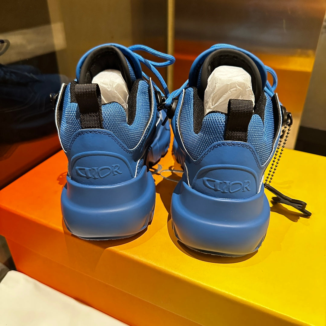 C'EST SNEAKER IN COBALT BLUE CALFSKIN AND BREATHABLE MESH