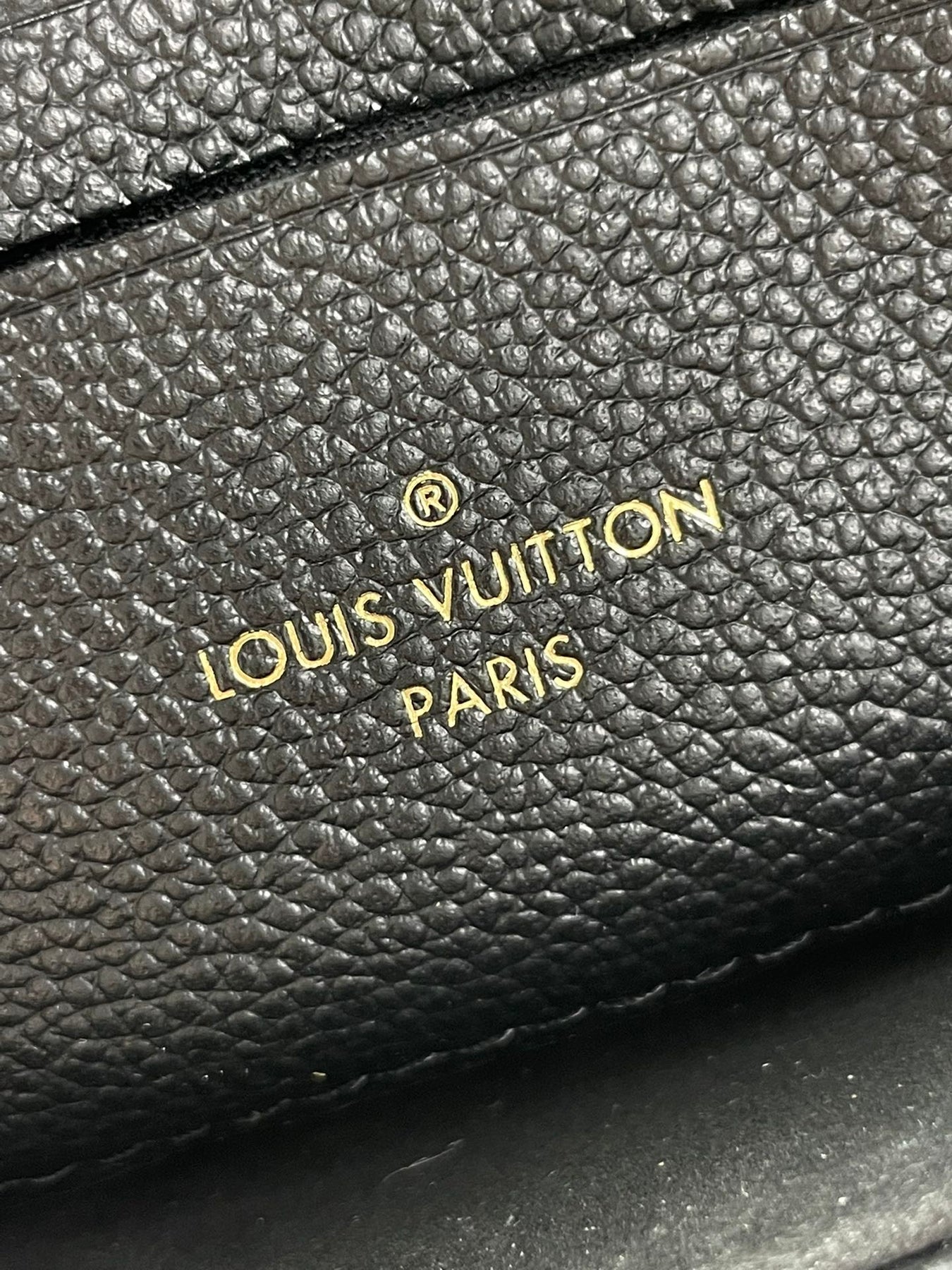 NANO MADELEINE 21 IN BLACK EMBOSSED CALFSKIN GOLD HARDWARE