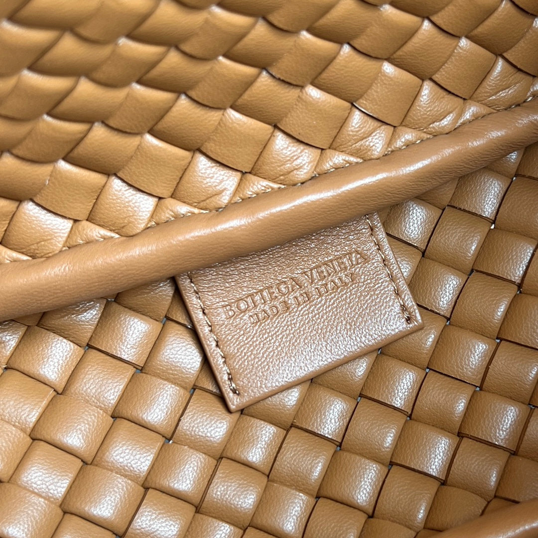 COBBLE TOP HANDLE BAG 23 IN BRONZE BROWN LAMBSKIN