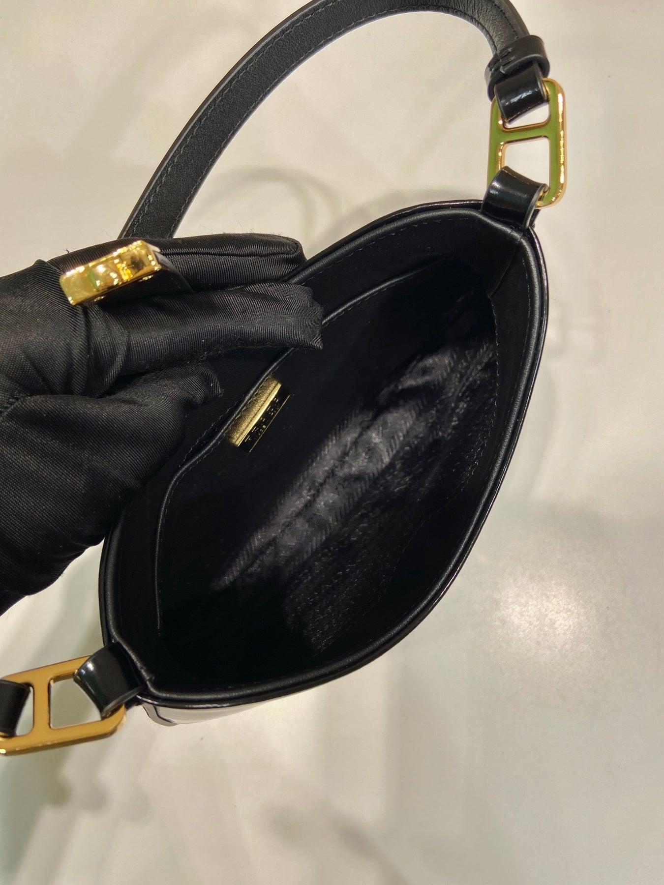 CLEO SHOULDER BAG 22 IN BLACK BRUSHED LAMBSKIN WITH CLASP CLOSURE