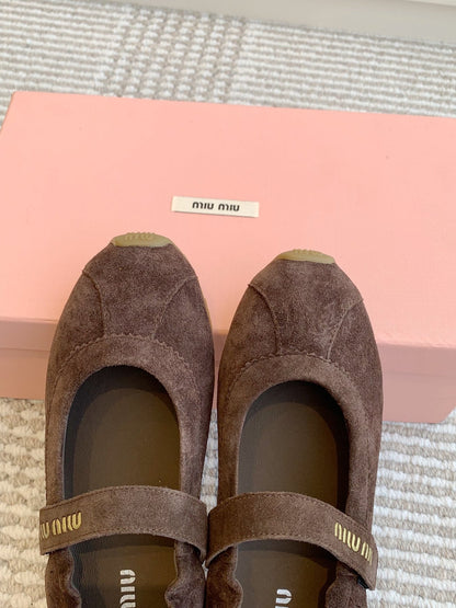 MARY JANE FLATS IN CHOCOLATE SUEDE