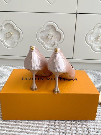 BLOSSOM PUMP 75 MM IN LIGHT PINK IMPORTED STRIPED SILK SATIN