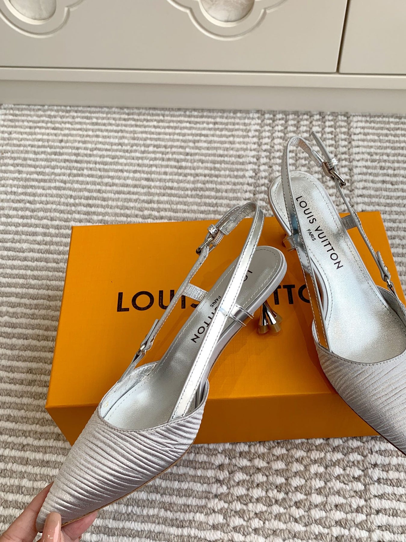 BLOSSOM SLINGBACKS 55 MM IN SILVER IMPORTED STRIPED SILK SATIN