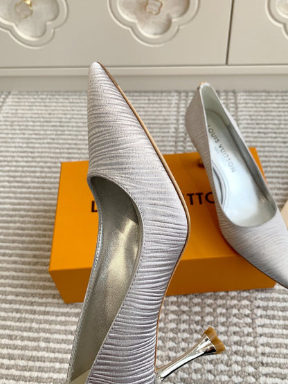 BLOSSOM PUMP 7 CM IN SILVER IMPORTED STRIPED SILK SATIN