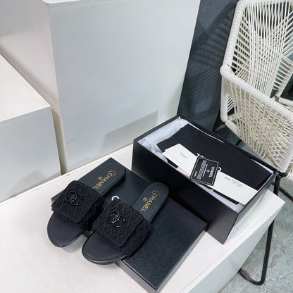 KNIT BLACK FABRIC FLAT SLIDE