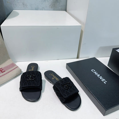 KNIT BLACK FABRIC FLAT SLIDE