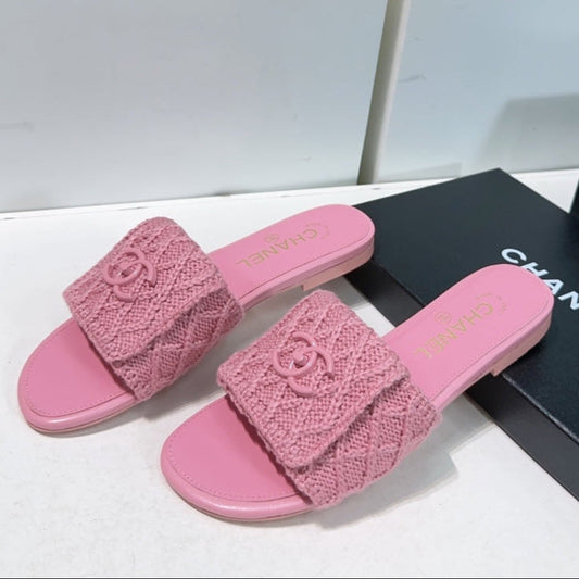 KNIT TAFFY PINK FABRIC FLAT SLIDE