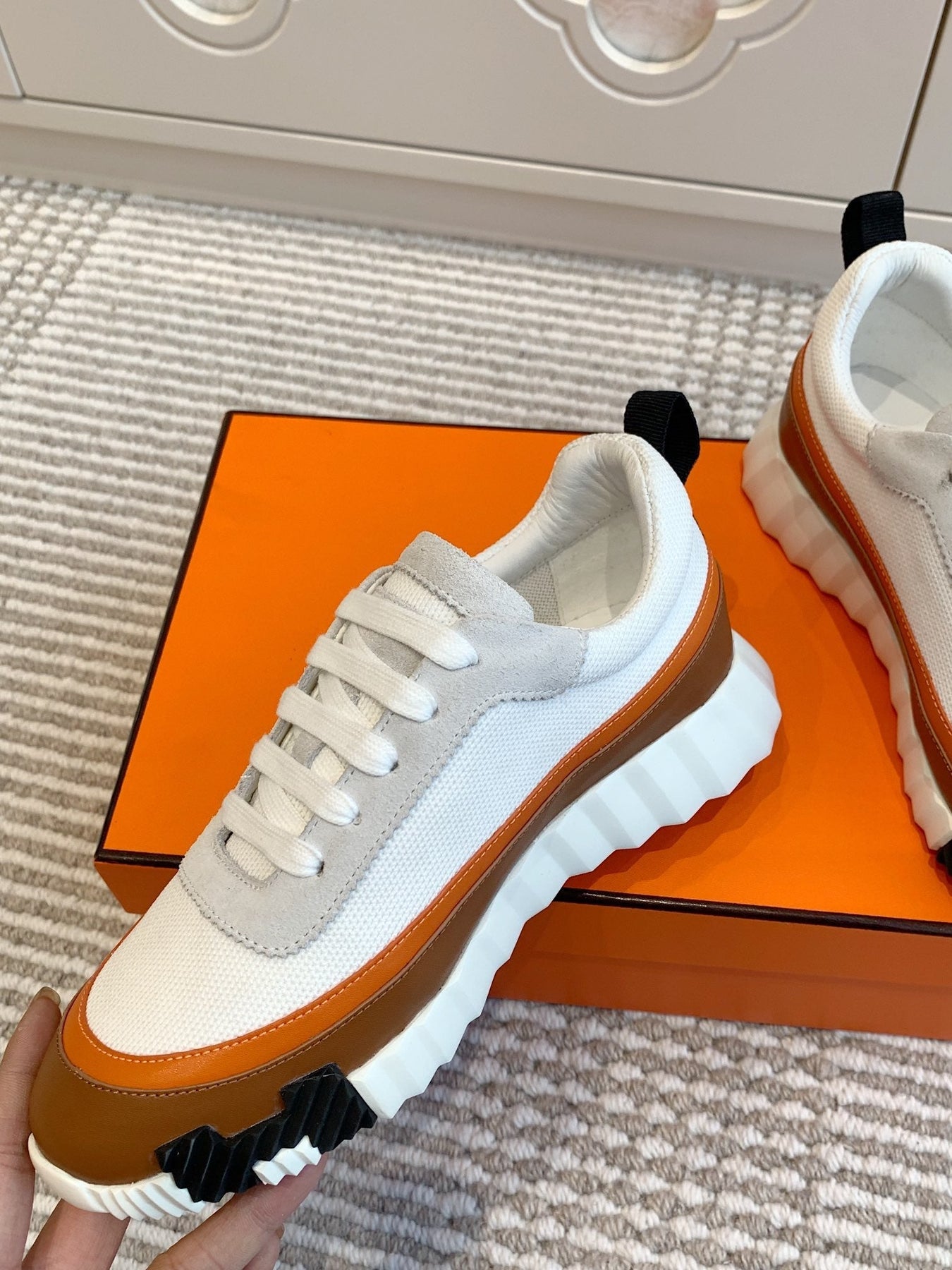 BOUNCING SNEAKER IN WHITE GRAPHIC MESH AND BRONZE BROWN CALFSKIN