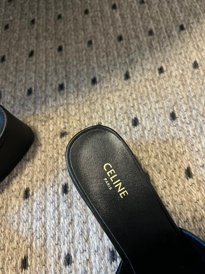 CLEMENCE MULE IN BLACK LAMBSKIN AND PATENT CALFSKIN