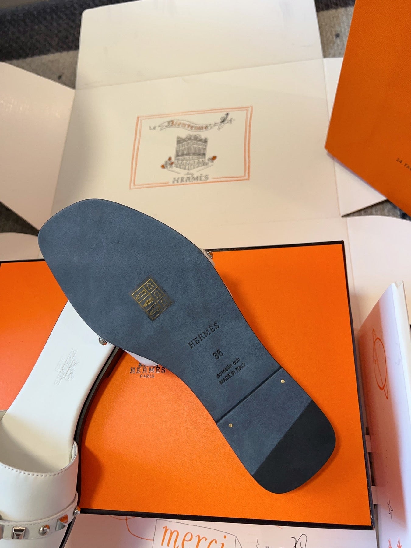 GIULIA FLAT SANDAL IN WHITE CALFSKIN