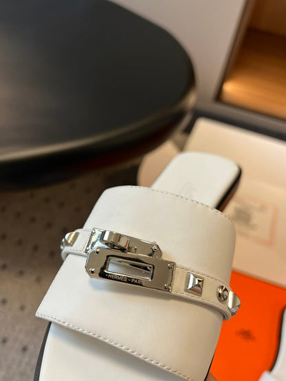 GIULIA FLAT SANDAL IN WHITE CALFSKIN