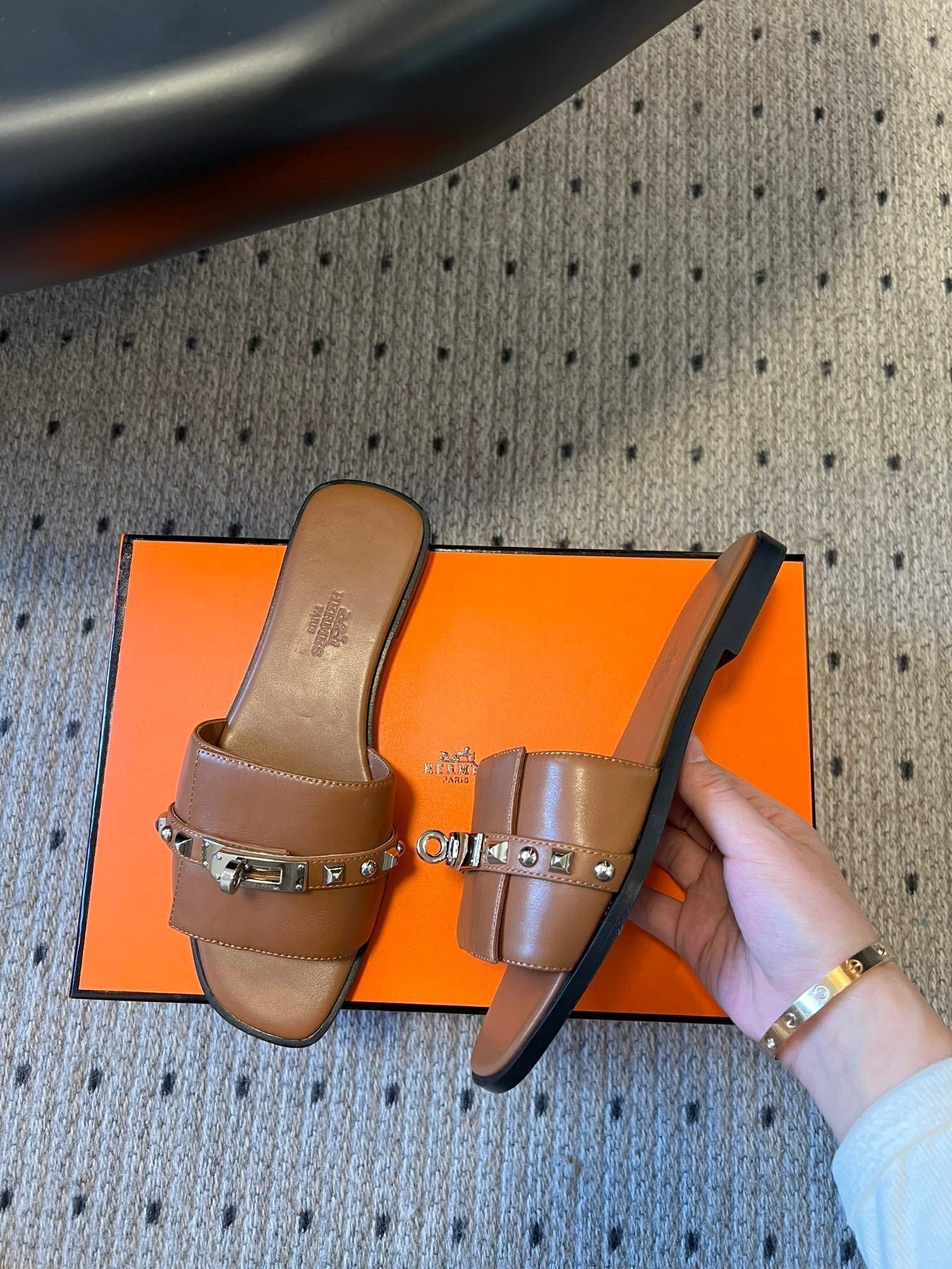 GIULIA FLAT SANDAL IN BRONZE BROWN CALFSKIN