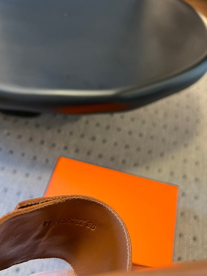 GIULIA FLAT SANDAL IN BRONZE BROWN CALFSKIN