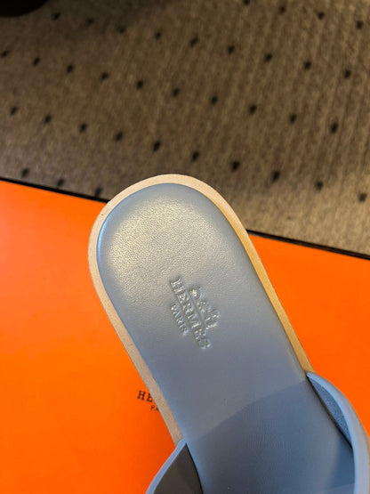 EZE SANDAL PLATFORM 85 MM IN TEAL BLUE SUEDE