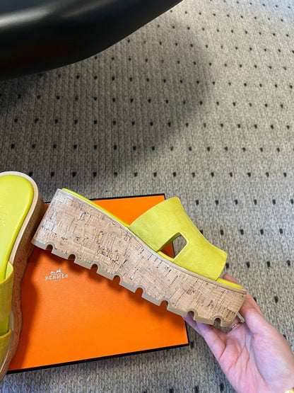 EZE SANDAL 85 MM IN NEON YELLOW CALFSKIN