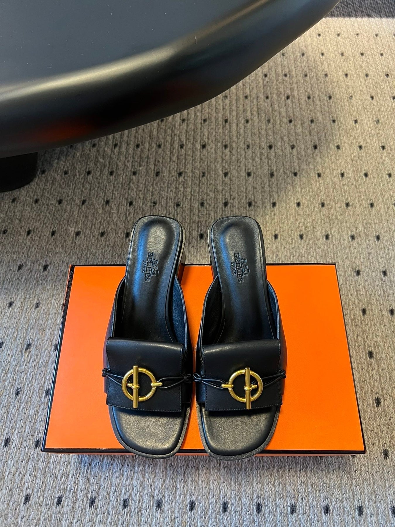 ILOT 55 MM SANDAL IN BLACK CALFSKIN