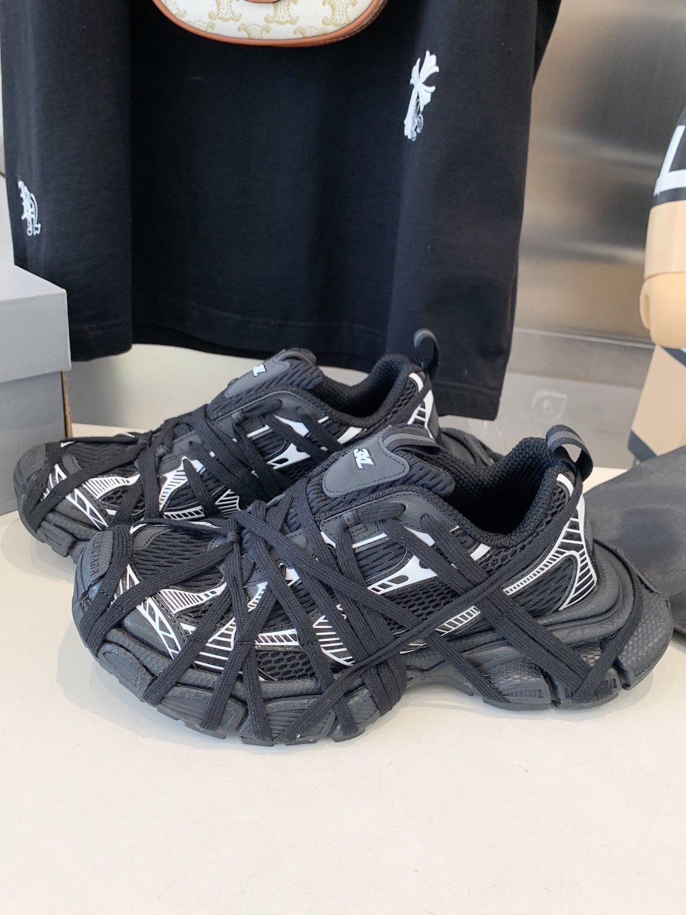 3XL EXTREME LACE SNEAKER BLACK MIX WHITE