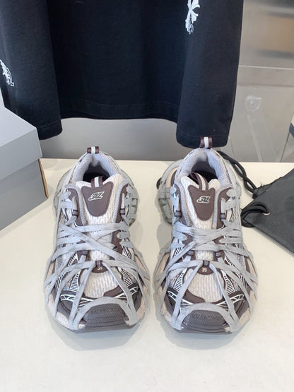 3XL EXTREME LACE SNEAKER BROWN MIX DUST WHITE AND SILVER