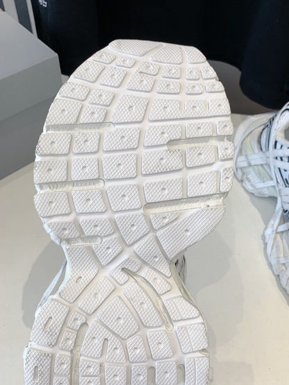 3XL EXTREME LACE SNEAKER WHITE AND SILVER