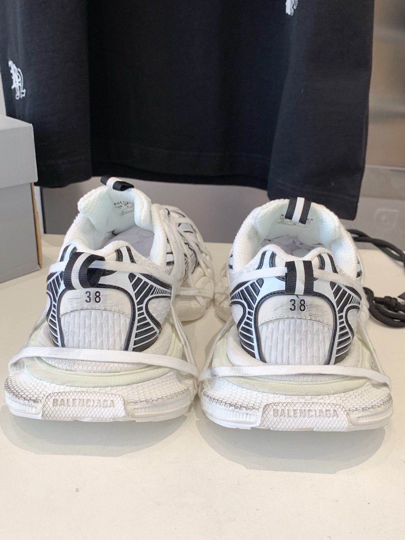 3XL EXTREME LACE SNEAKER WHITE AND SILVER