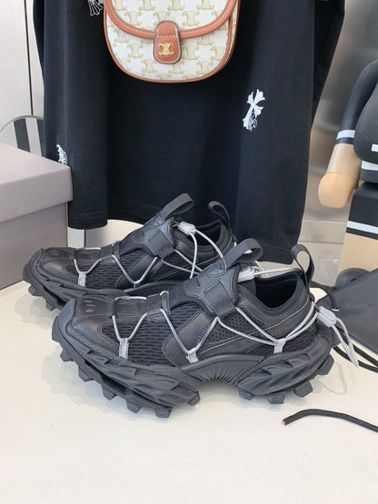 HIKE SNEAKER IN BLACK MESH, POLYURETHANE AND POLYESTER