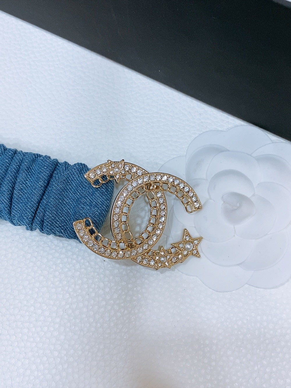 DOUBLE C ELASTIC BELT 30MM IN BLUE DENIM GOLD CRYSTAL STAR EMBELLISHED BUCKLE