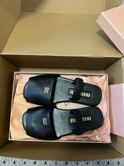 RUCHES SANDALS IN BLACK LAMBSKIN