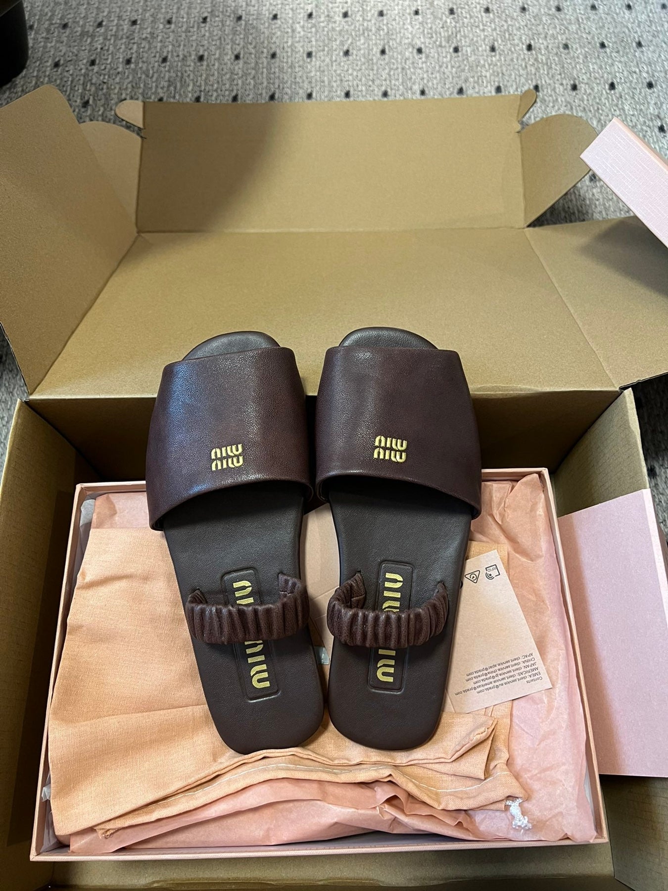 RUCHES SANDALS IN DARK BROWN LAMBSKIN