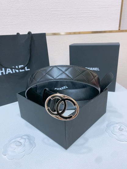 DOUBLE C BELT 38MM IN BLACK QUILTED LAMBSKIN GOLD OVAL BUCKLE CENTERED BLACK LOGO