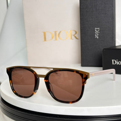 MONTAIGNE SUNGLASS BLACKTIE221S IN ACETATE