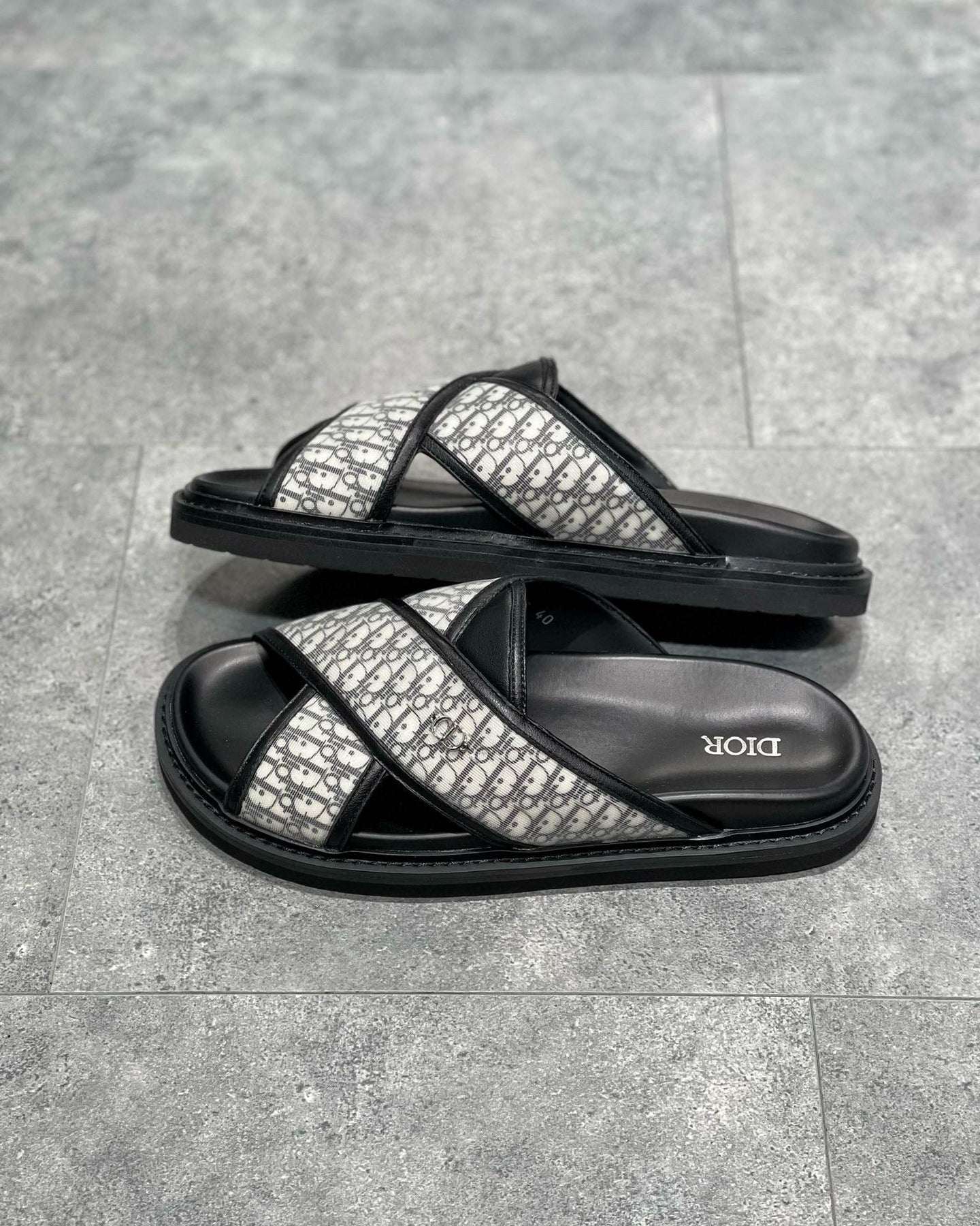 CD SANDALS