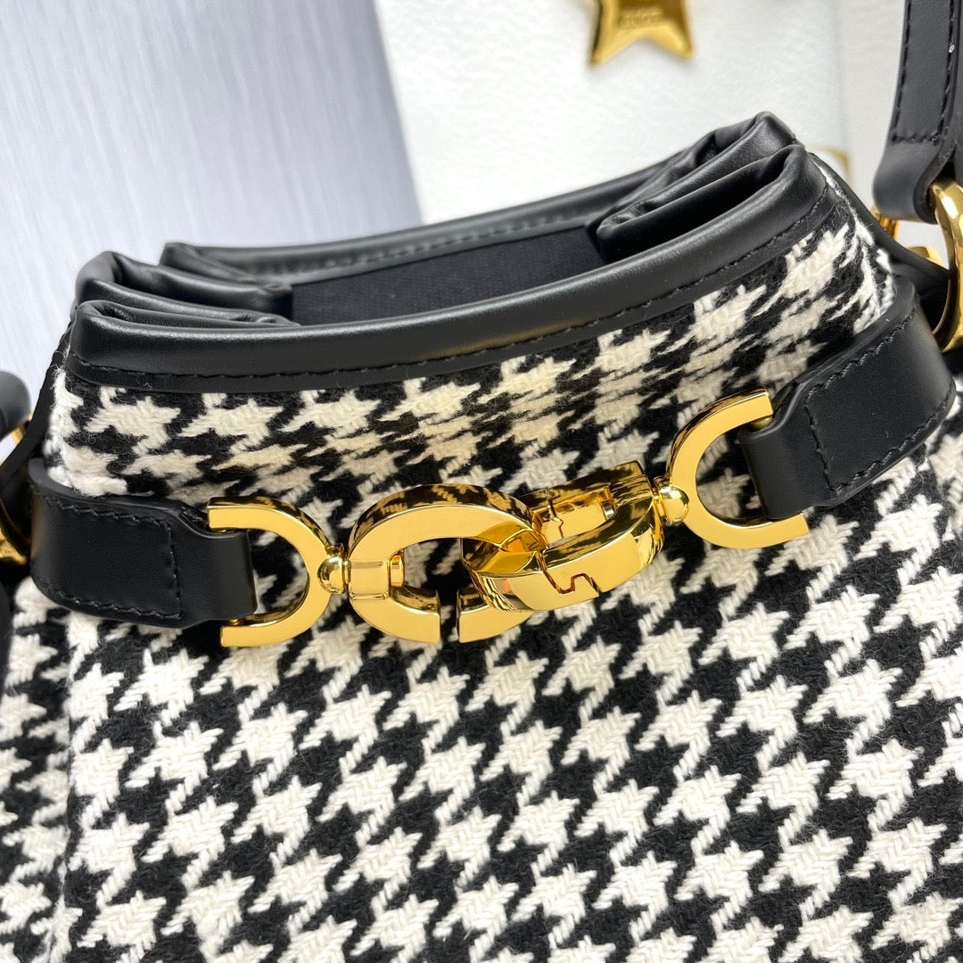 DIO C‚Äôest Handbag (24cm)