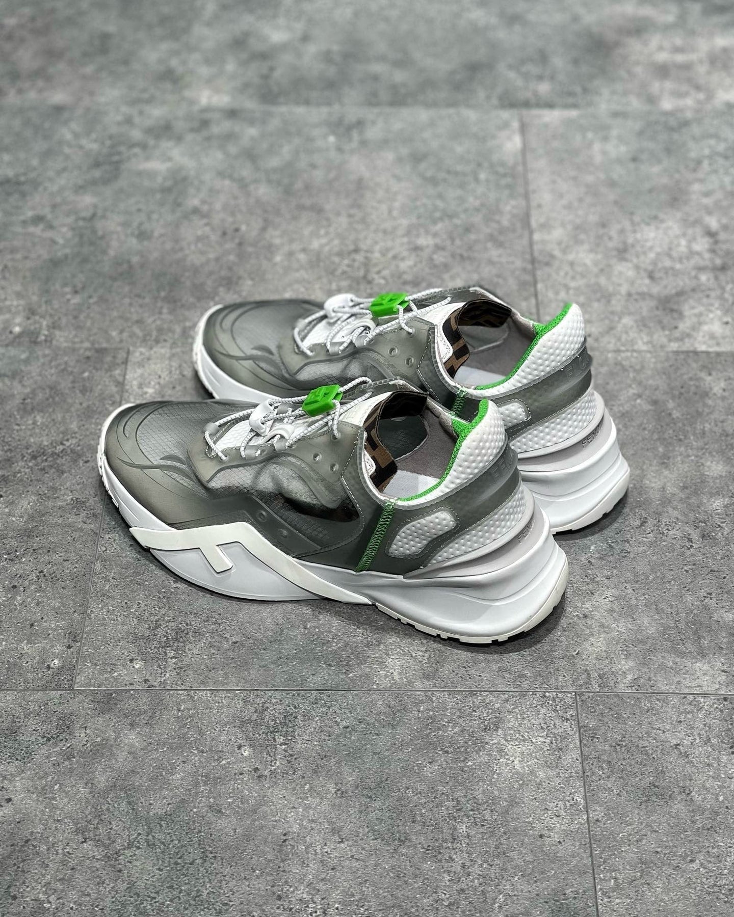 FEN Sneakers