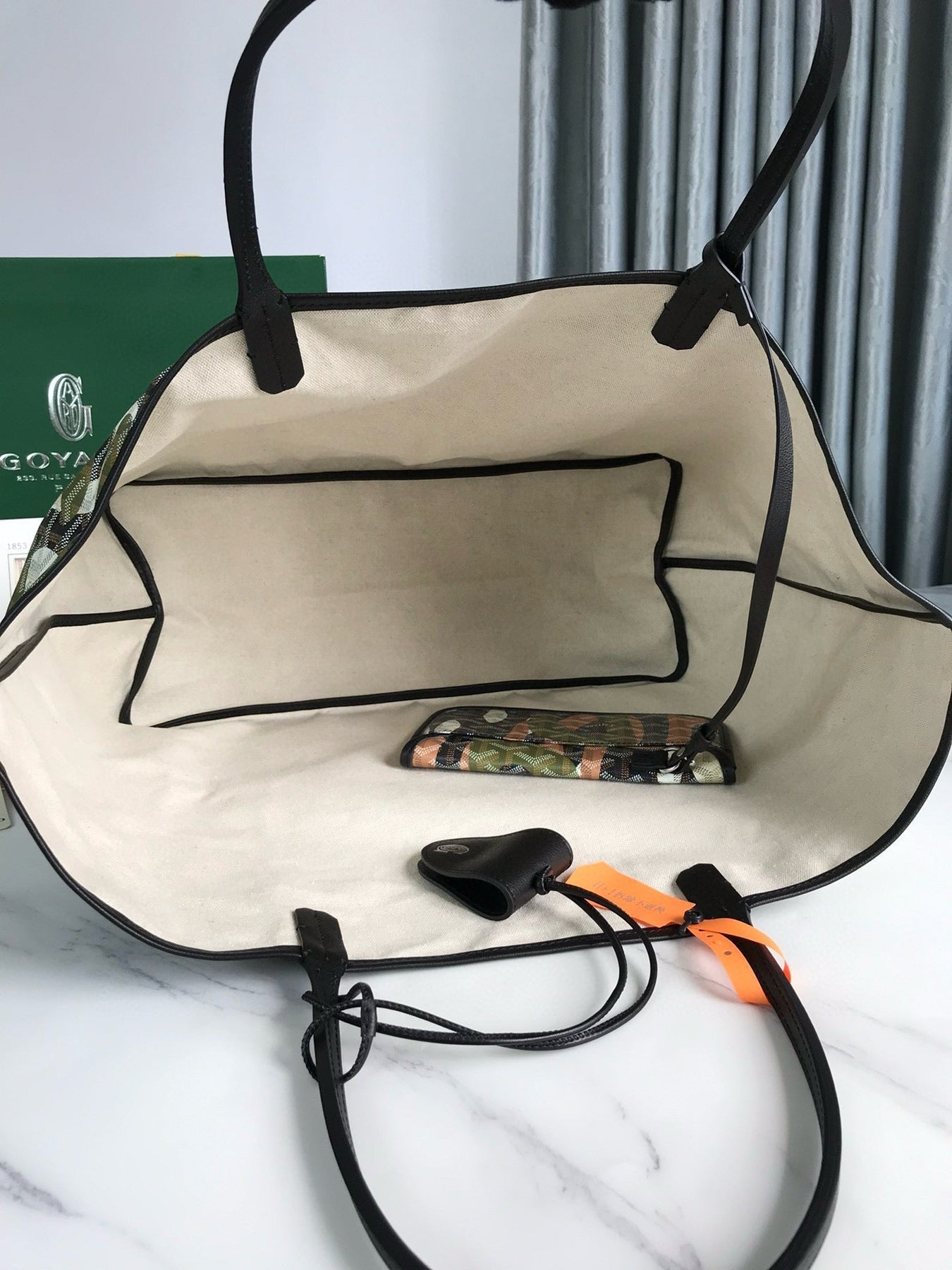 GOY SAINT LOUIS 40*20*33