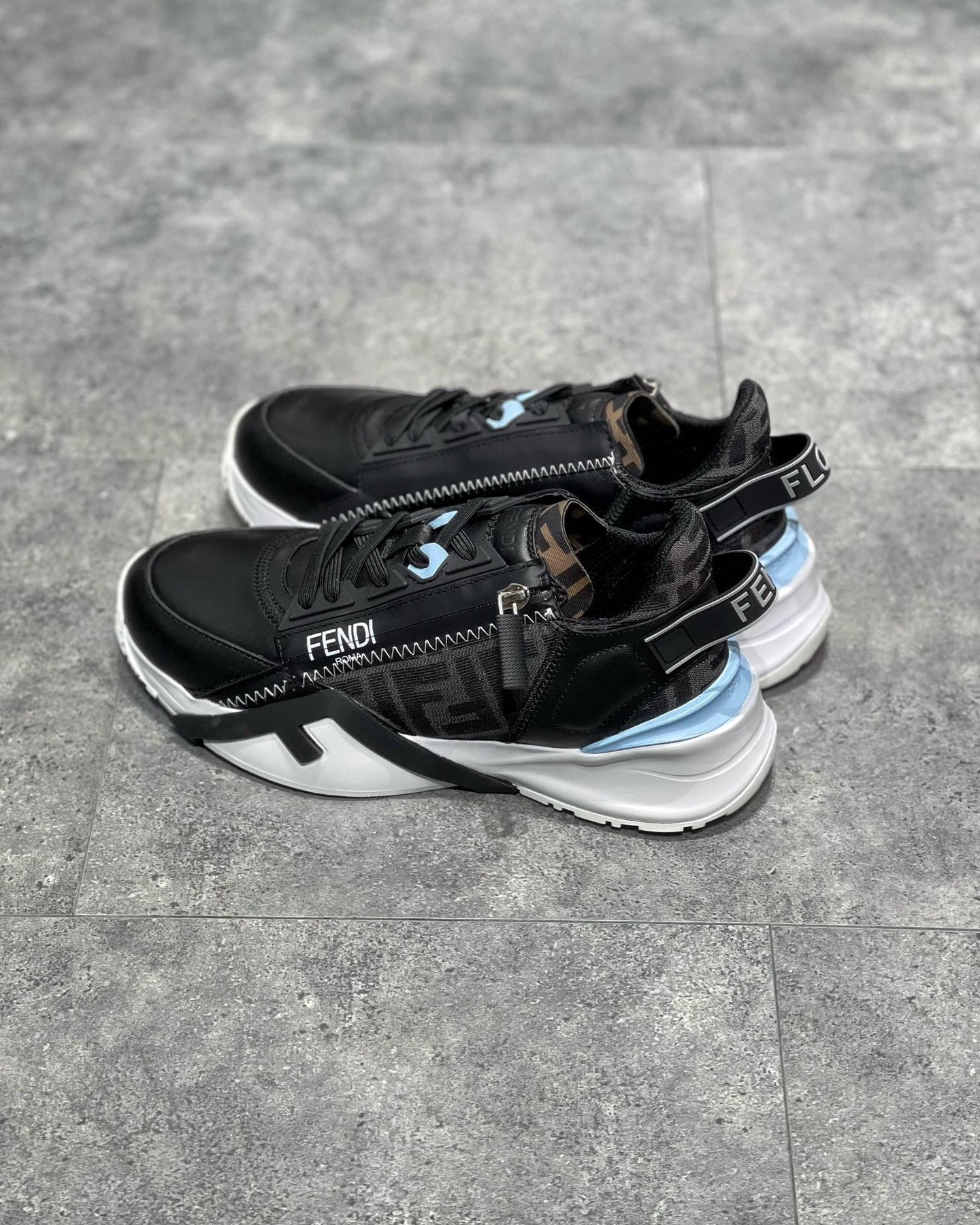 FEN Sneakers