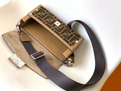 FEN BAGUETTE SOFT TRUNK 21.5*6.5*13