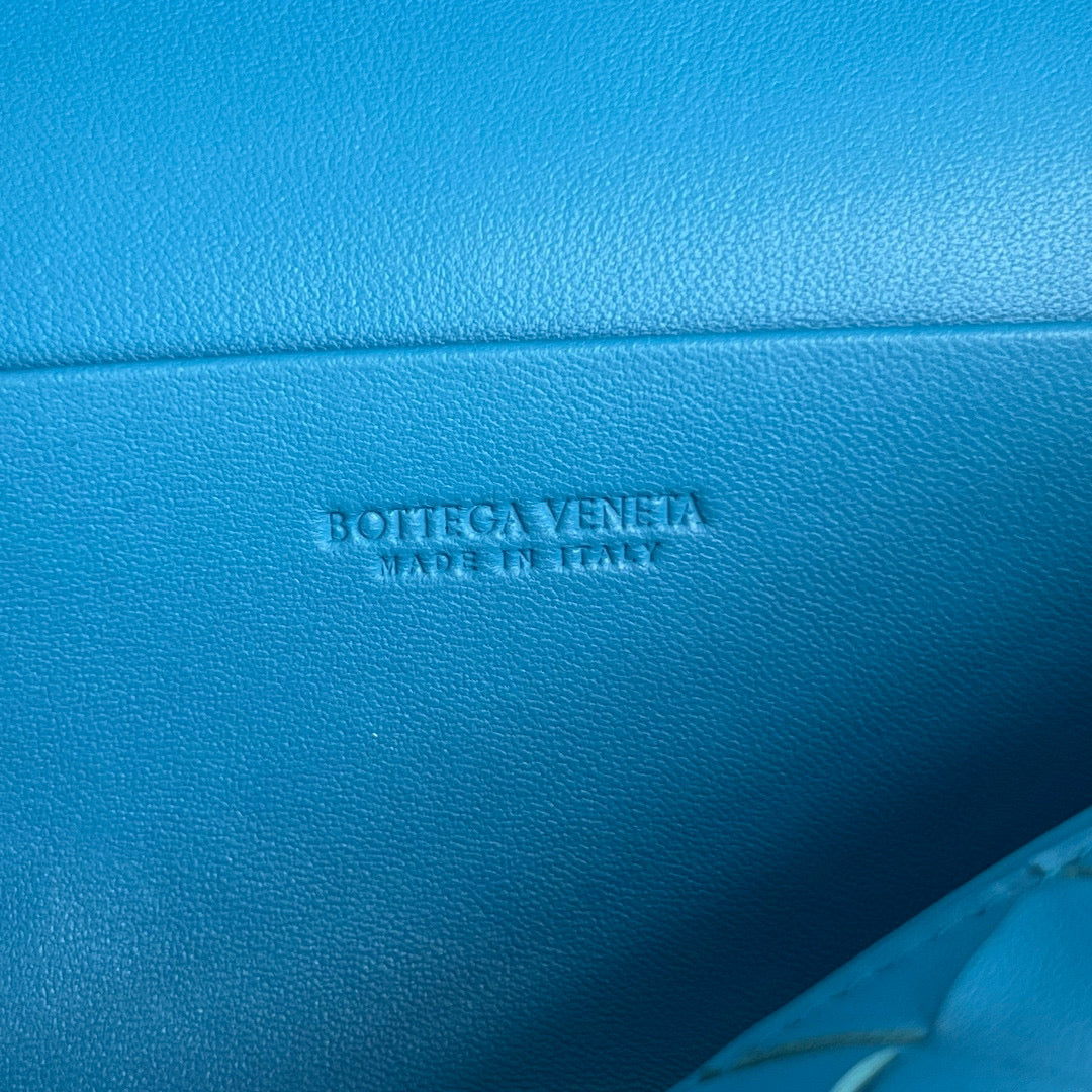 BV VANITY CASE 22*12.5*5