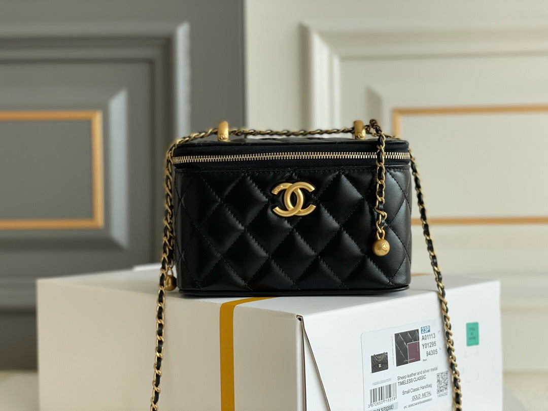 CHA 24C Vanity Bag